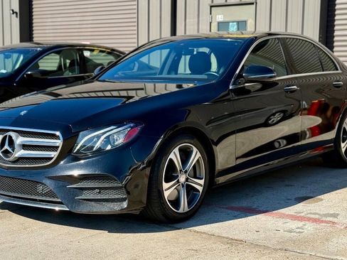 Used 2017 Mercedes-Benz E 300 image 5