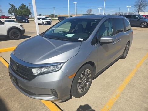 Used 2023 Honda Odyssey EX-L image 2