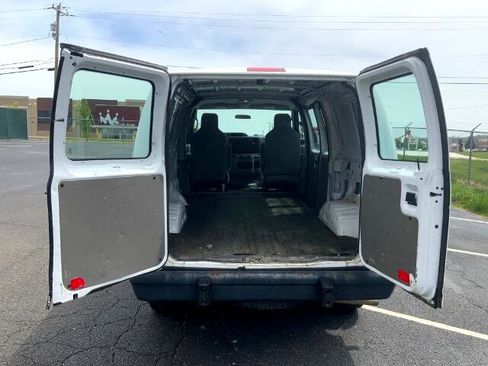 Used 2014 Ford E-250 and Econoline 250 w/ Power Group image 23