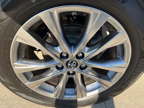 Used 2016 Toyota RAV4 Limited w/ Protection Package AWD/4WD image 10