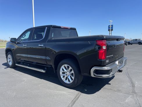 Used 2019 Chevrolet Silverado 1500 LTZ image 3