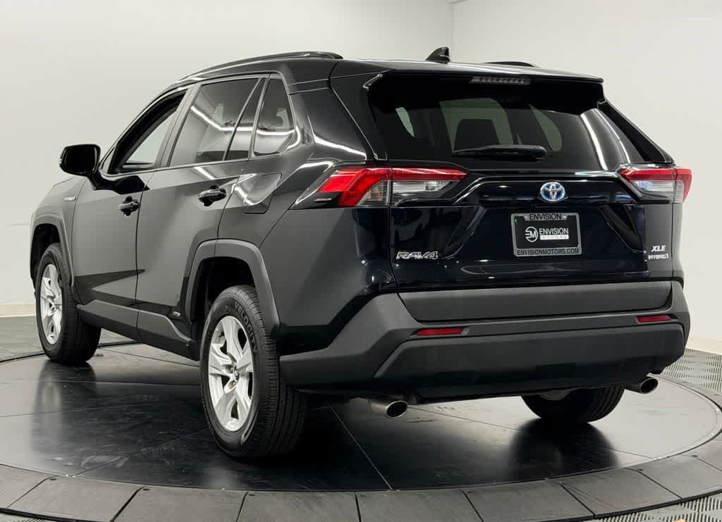 Certified 2021 Toyota RAV4 XLE w/ Carpet Mat Package (TMS) AWD/4WD image 12