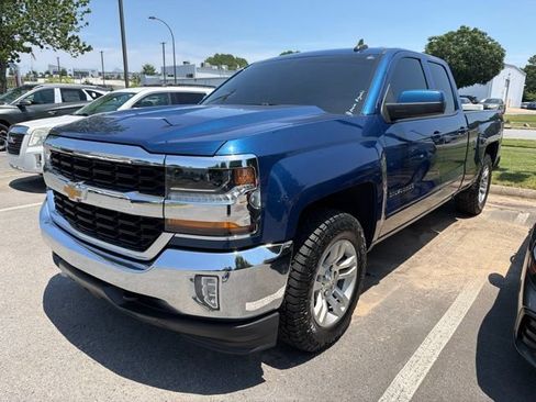 Used 2018 Chevrolet Silverado 1500 LT w/ All Star Edition AWD/4WD image 4