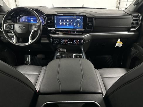 Used 2024 Chevrolet Silverado 1500 LTZ w/ LTZ Premium Package image 21