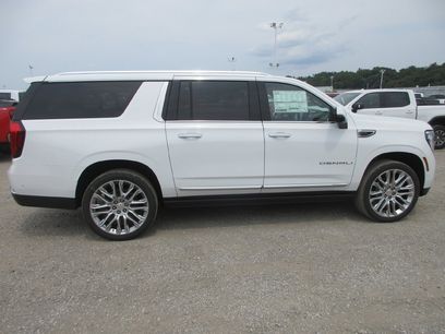 New 2026 GMC Yukon XL Denali w/ Denali Reserve Package