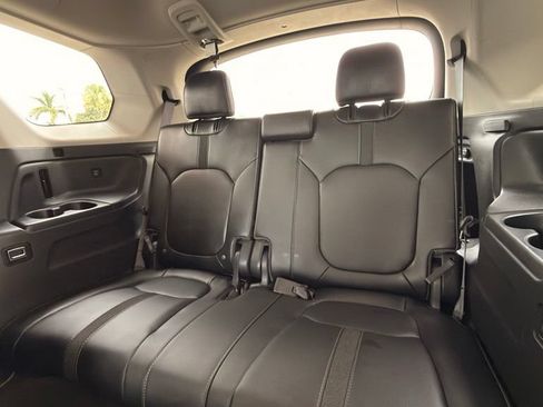 Used 2024 Honda Pilot EX-L image 9