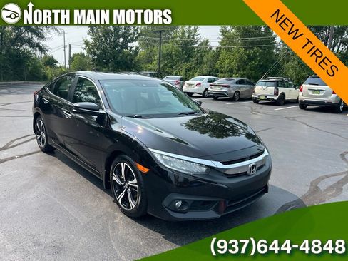 Used 2017 Honda Civic Touring image 1