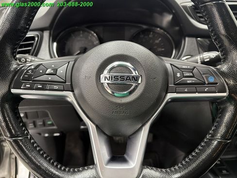 Used 2022 Nissan Rogue Sport SV w/ Technology Package AWD/4WD image 18