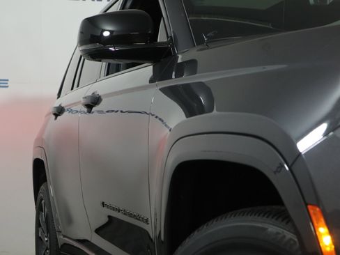 New 2026 Jeep Grand Cherokee Limited image 5