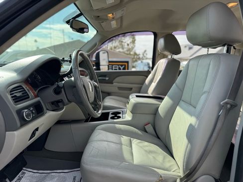 Used 2010 Chevrolet Silverado 2500 LTZ w/ Convenience Package image 15