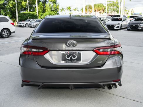 Used 2021 Toyota Camry SE image 24