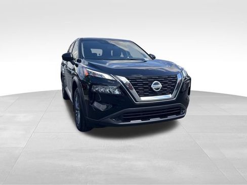 Used 2021 Nissan Rogue S FWD image 7