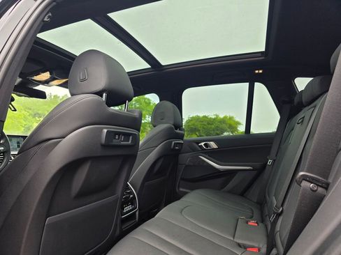 Used 2022 BMW X5 xDrive40i w/ Premium Package image 28