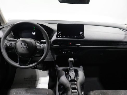 Used 2025 Honda HR-V LX image 15