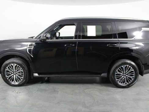 Certified 2025 Nissan Armada SL RWD image 14
