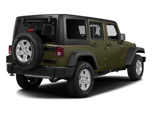 Used 2016 Jeep Wrangler Unlimited Sahara AWD/4WD image 2