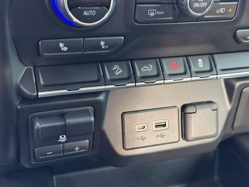 Used 2022 Chevrolet Silverado 1500 LT Trail Boss w/ LPO, Dark Essentials Package image 22