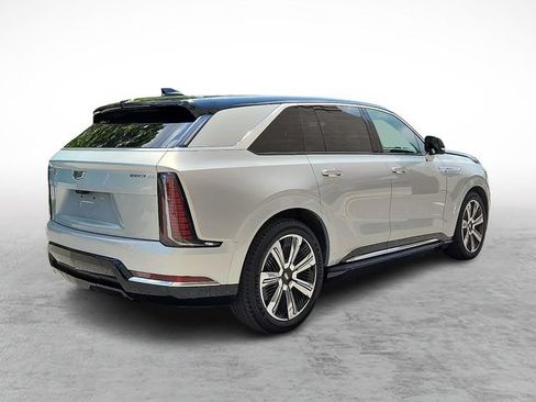 Certified 2025 Cadillac Escalade IQ Luxury 2 AWD/4WD image 4