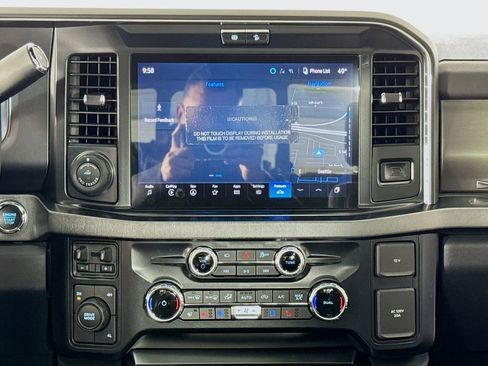 Used 2026 Ford F450 Platinum w/ FX4 Off-Road Package AWD/4WD image 23
