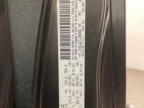 Used 2018 Jeep Wrangler Unlimited Sport S AWD/4WD image 27