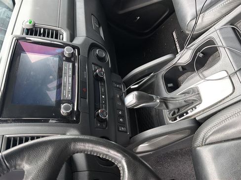 Used 2022 Nissan Frontier SV w/ SV Premium Package image 16