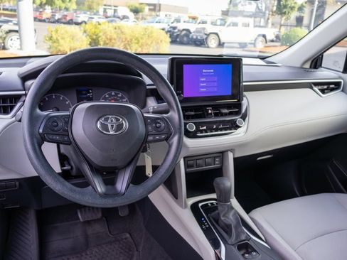 Used 2024 Toyota Corolla Cross L AWD/4WD image 16