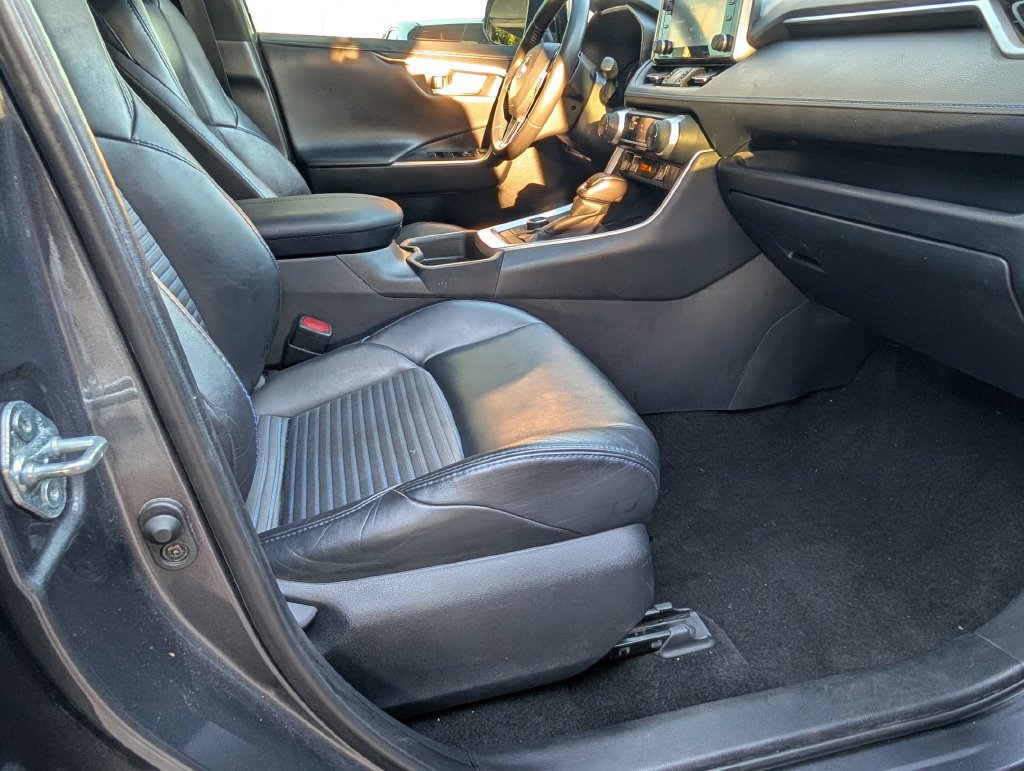 Used 2019 Toyota RAV4 XSE AWD/4WD image 22