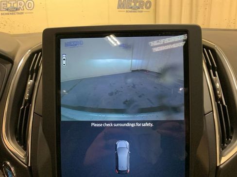 Used 2023 Ford Edge Titanium w/ Equipment Group 301A image 43