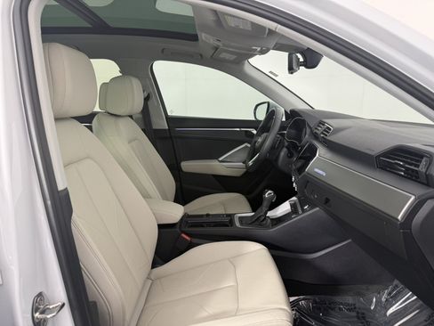 Used 2024 Audi Q3 2.0T Premium Plus w/ Premium Plus Package AWD/4WD image 10