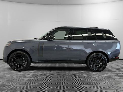 New 2026 Land Rover Range Rover SE image 2