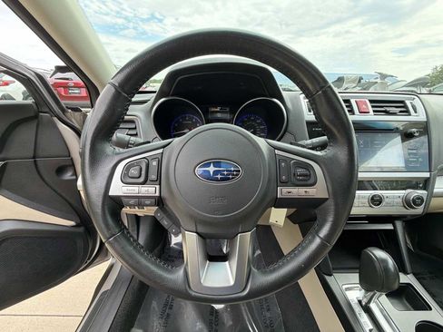 Used 2017 Subaru Outback 2.5i Premium AWD/4WD image 20