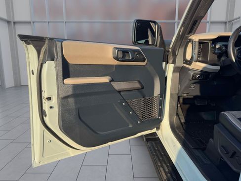 Certified 2023 Ford Bronco Wildtrak AWD/4WD image 20