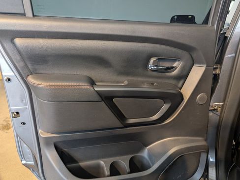 Used 2021 Nissan Titan PRO-4X w/ Pro-4x Convenience Package image 21