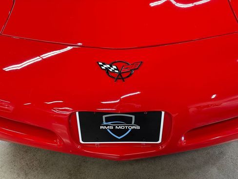 Used 2004 Chevrolet Corvette Coupe w/ Roof Package image 24