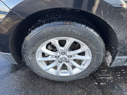 Used 2018 Chevrolet Equinox LT image 10