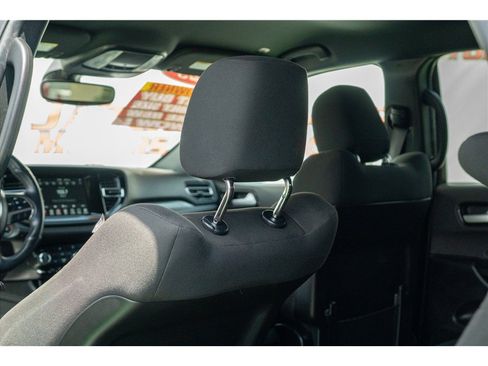 Used 2023 Dodge Durango SXT AWD/4WD image 32