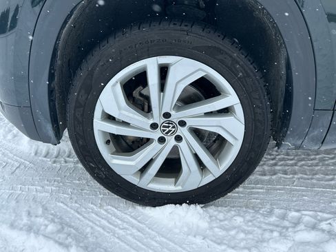 Used 2021 Volkswagen Atlas SE w/ Towing Package image 36