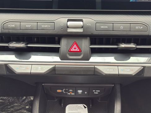 New 2025 Kia K4 GT-Line Turbo w/ GT-Line Premium Package FWD image 22