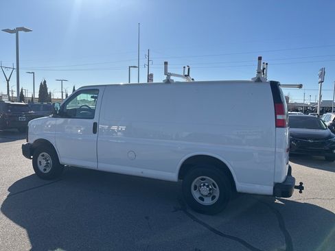 Used 2015 Chevrolet Express 2500 image 6