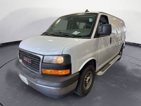 Used 2019 GMC Savana 2500 w/ Driver Convenience Package RWD image 2