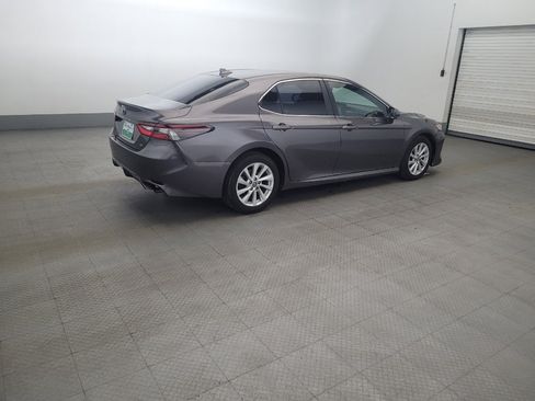 Used 2021 Toyota Camry LE w/ Convenience Package FWD image 10