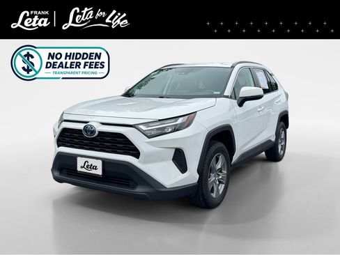 Used 2022 Toyota RAV4 XLE w/ Convenience Package AWD/4WD image 1