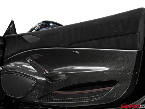 Used 2020 Ferrari 488 Pista Spider RWD image 37