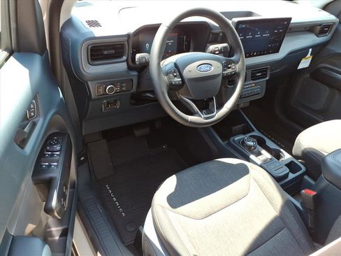 Used 2025 Ford Maverick XLT w/ XLT Luxury Package AWD/4WD image 9