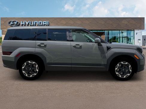 New 2026 Hyundai Santa Fe SE FWD image 9