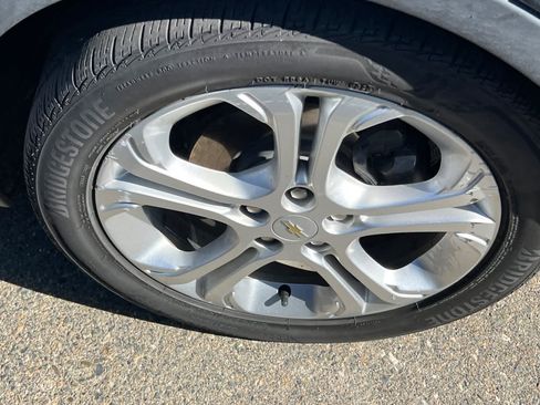 Used 2019 Chevrolet Bolt LT image 12