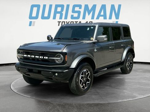 Used 2024 Ford Bronco Outer Banks AWD/4WD image 3