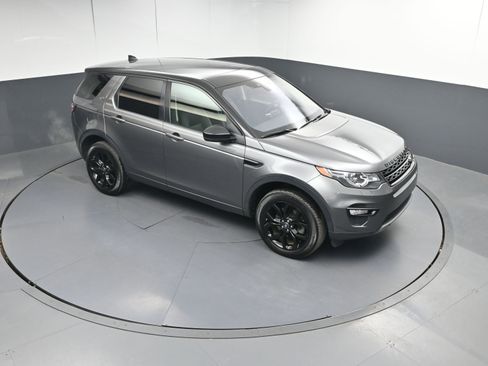 Used 2018 Land Rover Discovery Sport HSE image 38