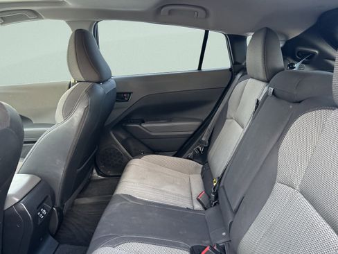 Used 2024 Subaru Crosstrek 2.0i Premium image 14