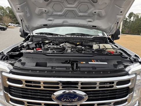 Used 2024 Ford F250 XLT w/ FX4 Off-Road Package image 32